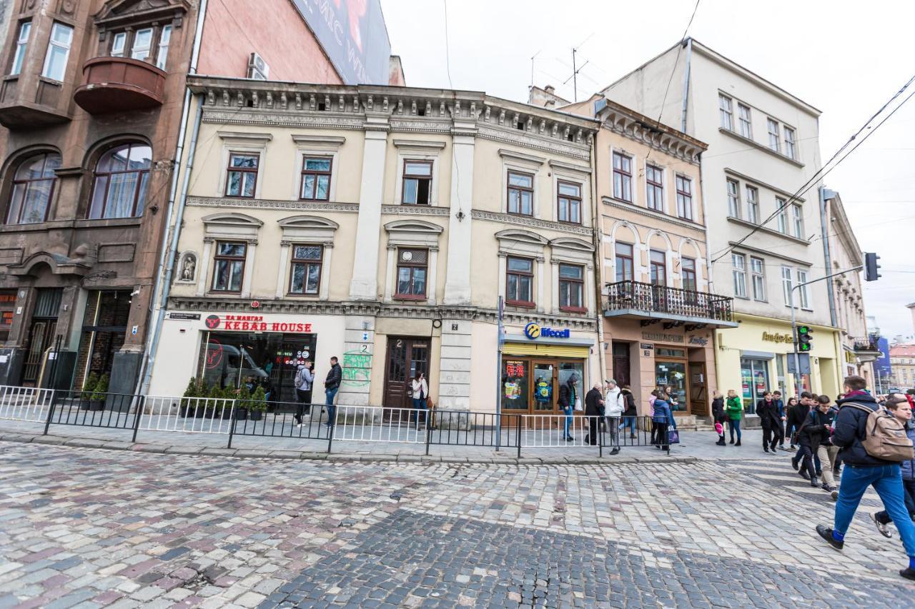 2 Kn. Romana Apartment Lviv Eksteriør bilde